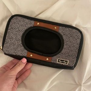 ITZY RITZY WIPES CASE